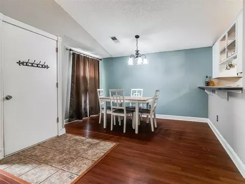 2118 Westmore Dr, Moore, OK 73170 photo 6