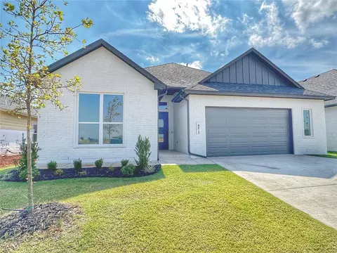 8012 NW 152nd St, Edmond, OK 73013