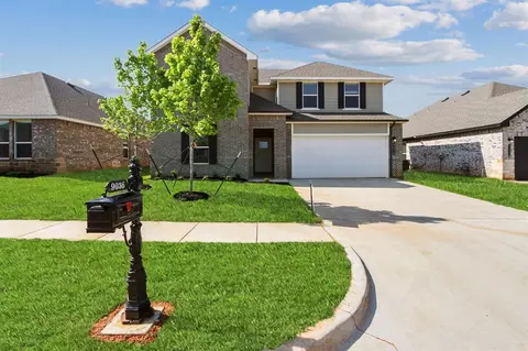 9036 NW 149th Ter, Yukon, OK 73099