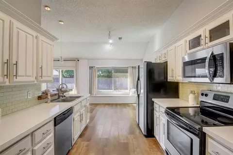 2105 Timberview Dr, Edmond, OK 73013 photo 14