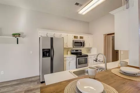 2105 Timberview Dr, Edmond, OK 73013 photo 11