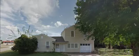 416 Russell Dr, Midwest City, OK 73110