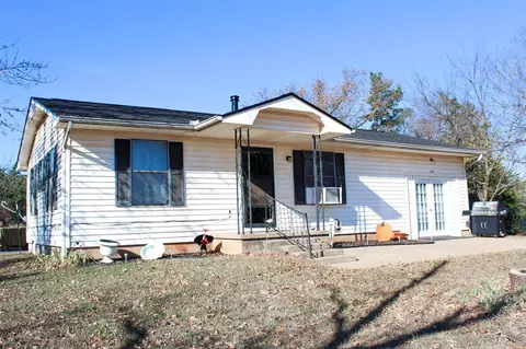 8801 N Bryant Rd, Guthrie, OK 73044
