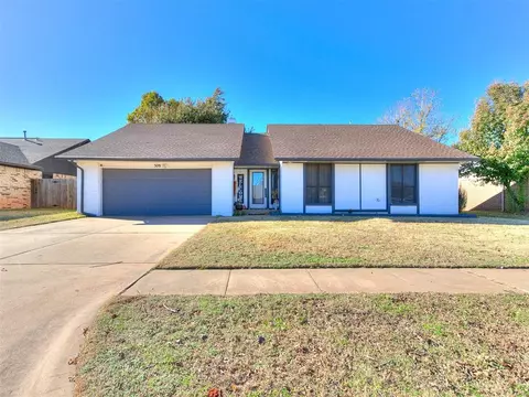 509 Crestview Ln, Edmond, OK 73012