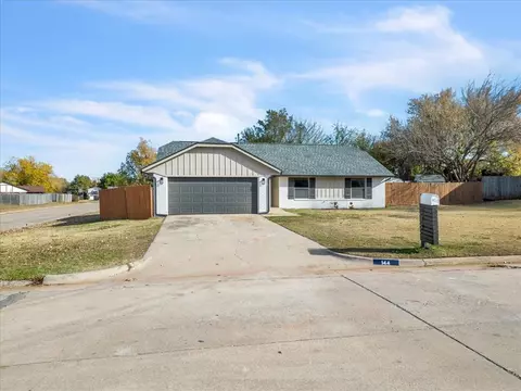 144 Loch Ln, Yukon, OK 73099