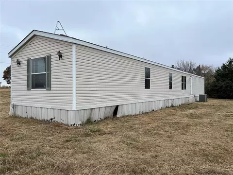 2131 N Blackberry Dr, Mcloud, OK 74851 photo 4