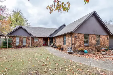 6402 NW 31st Ter, Bethany, OK 73008