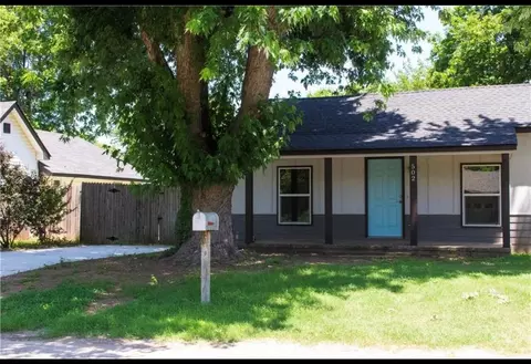502 SW 1st St, Tuttle, OK 73089