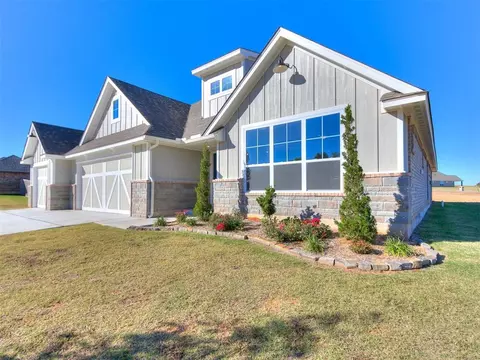 4125 Hawksbill Rd, Newcastle, OK 73065