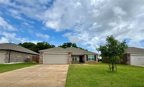 1825 W Antler Way, Mustang, OK 73064