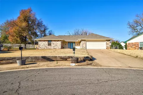 801 Wendy Ln, Edmond, OK 73013