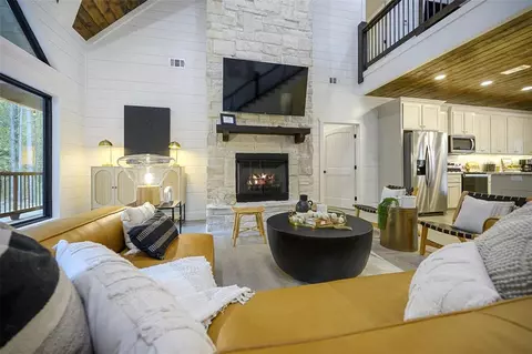 726 Pine Hills Rd, Broken Bow, OK 74728