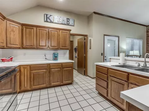 2812 Brompton Dr, Norman, OK 73072 photo 12