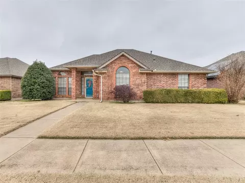 2812 Brompton Dr, Norman, OK 73072