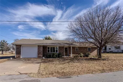 306 N Reimer, Corn, OK 73024