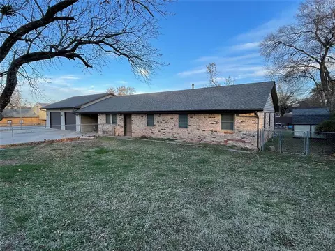 1304 E Ada St, Shawnee, OK 74801