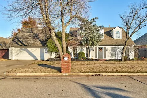 1816 Olde Towne Rd, Edmond, OK 73034