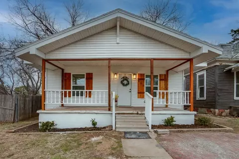 612 E Springer Ave, Guthrie, OK 73044 photo 2