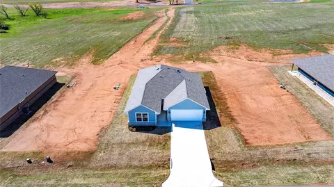 1921 Eli Ave, Tuttle, OK 73089 photo 3