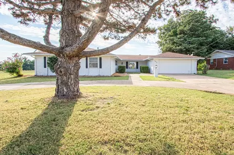 1919 N 9th Ave, Purcell, OK 73080