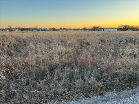 103 Boomer Rd, Shawnee, OK 74084
