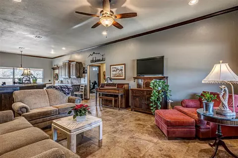 309 S Cemetery Rd, Tuttle, OK 73089 photo 10