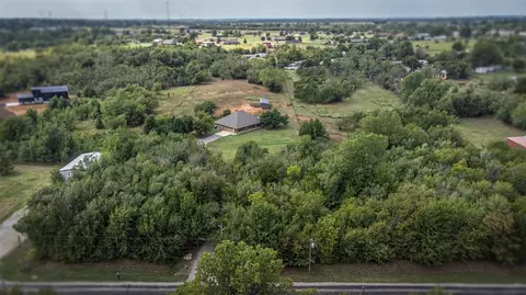309 S Cemetery Rd, Tuttle, OK 73089