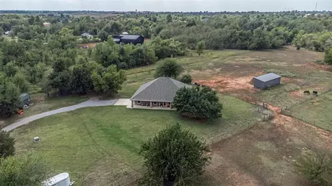 309 S Cemetery Rd, Tuttle, OK 73089 photo 2