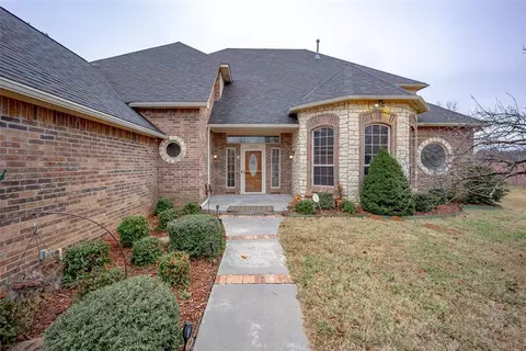 14200 Hummingbird Dr, Choctaw, OK 73020