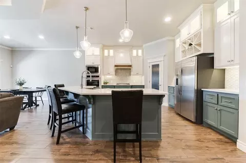 310 Glade Ct, Norman, OK 73069
