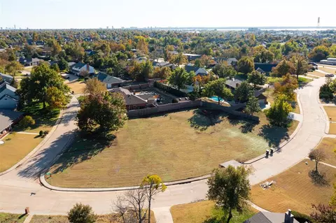3224 Pine Ridge Rd, Oklahoma City, OK 73120