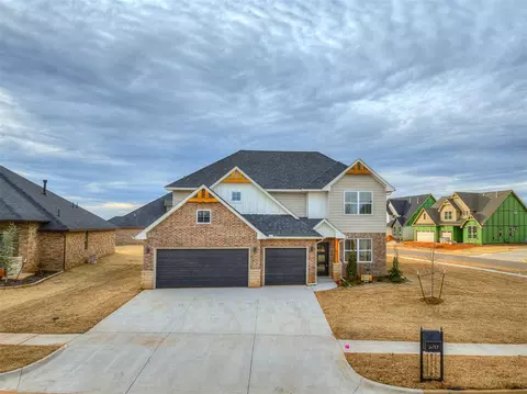 14717 Chambord Dr, Yukon, OK 73099