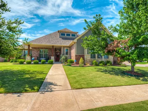 13332 NW 7th Ct, Yukon, OK 73099