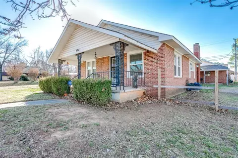 422 S Koonce St, Meeker, OK 74855