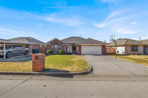 8329 Stonewood Dr, Oklahoma City, OK 73135