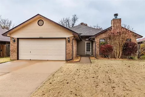 1613 Glacier Ln, Edmond, OK 73003