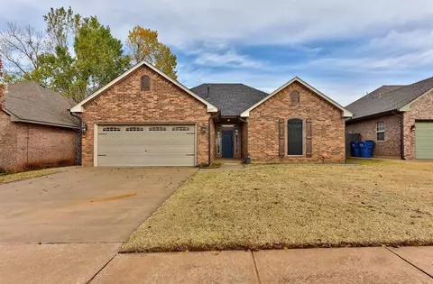 629 E Katelyn Ln, Mustang, OK 73064