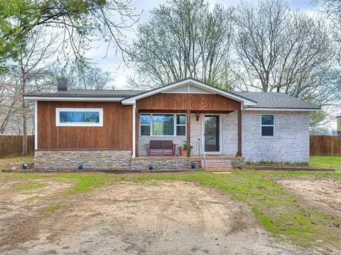 410 Oak Hollow Vis, Eufaula, OK 74432