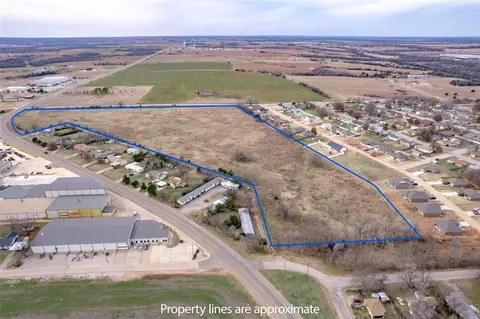 1238 Perry Ave, Perry, OK 73077