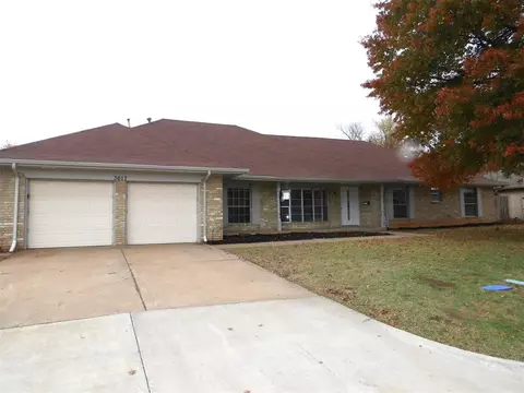 3617 Rolling Ln, Midwest City, OK 73110