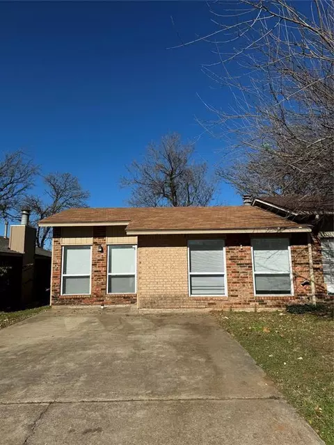 8751 Saint George Way, Midwest City, OK 73110