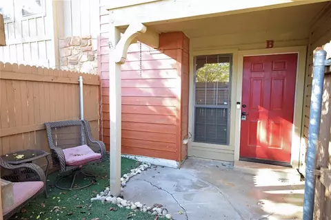 14311 N Pennsylvania Ave #8B, Oklahoma City, OK 73134