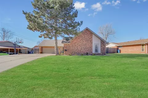 1524 N Market St, Cordell, OK 73632
