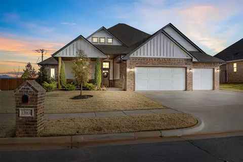 13608 Firethorn Dr, Piedmont, OK 73078