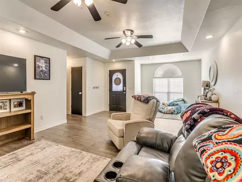 408 Checotah Dr, Checotah, OK 74426 photo 11