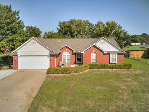 408 Checotah Dr, Checotah, OK 74426 photo 37