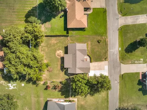 408 Checotah Dr, Checotah, OK 74426 photo 41