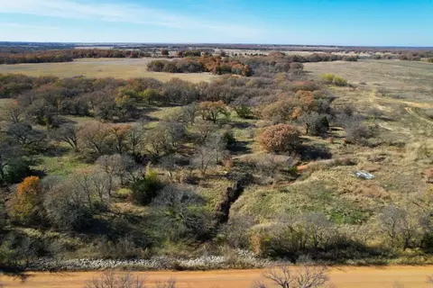 SW Quanah Road, Cache, OK 73527 photo 5