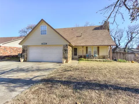 1620 Albert Dr, Midwest City, OK 73130