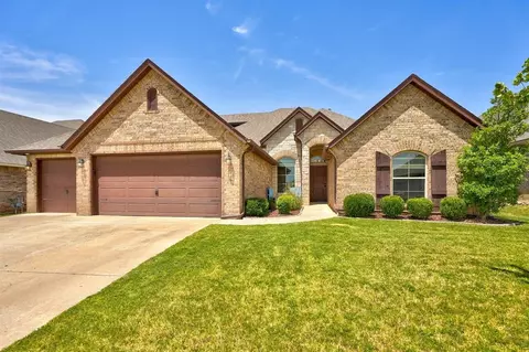 4109 SE 37th St, Norman, OK 73071